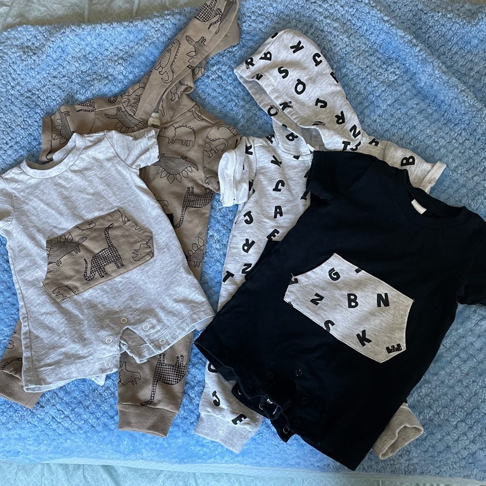 4pc -3M romper set 9/10